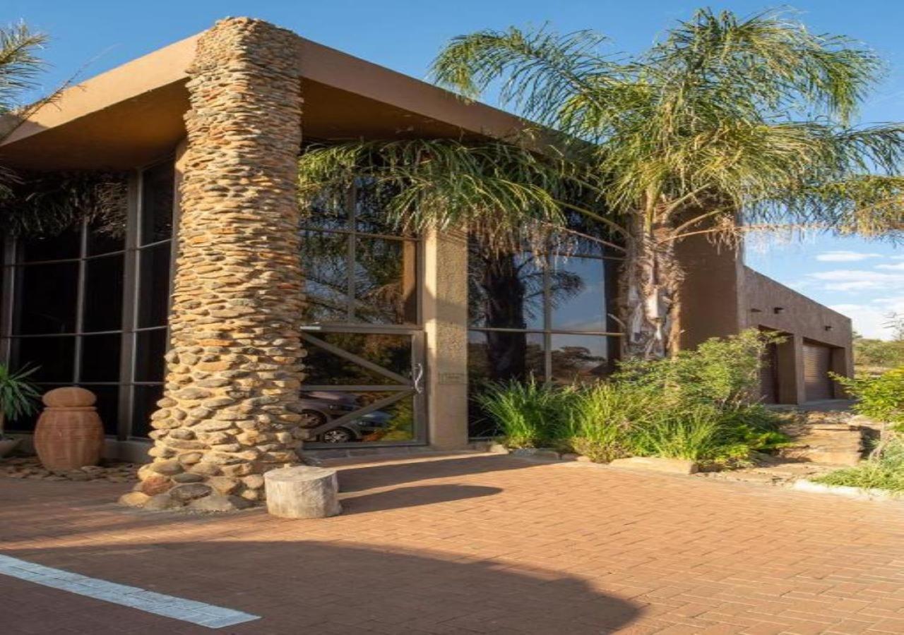 Elrido Guest Lodge Bloemfontein Bagian luar foto